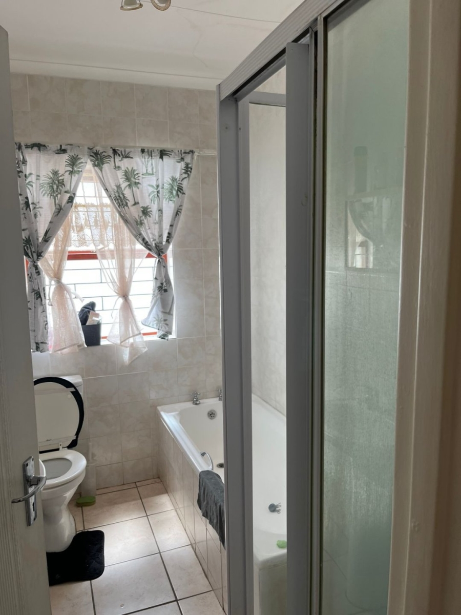 2 Bedroom Property for Sale in Despatch Central Eastern Cape